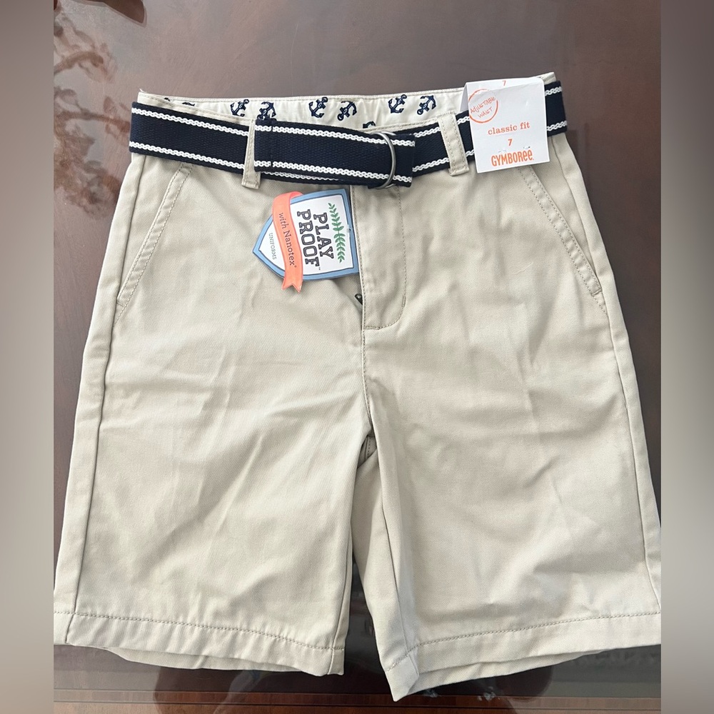 Gymboree
Boys Stain And Wrinkle-Resistant Belted Chino Shorts in light Taupe